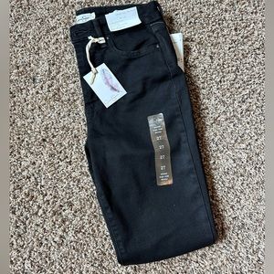 NWT Jessica Simpson Black High Rise Skinny Jeans